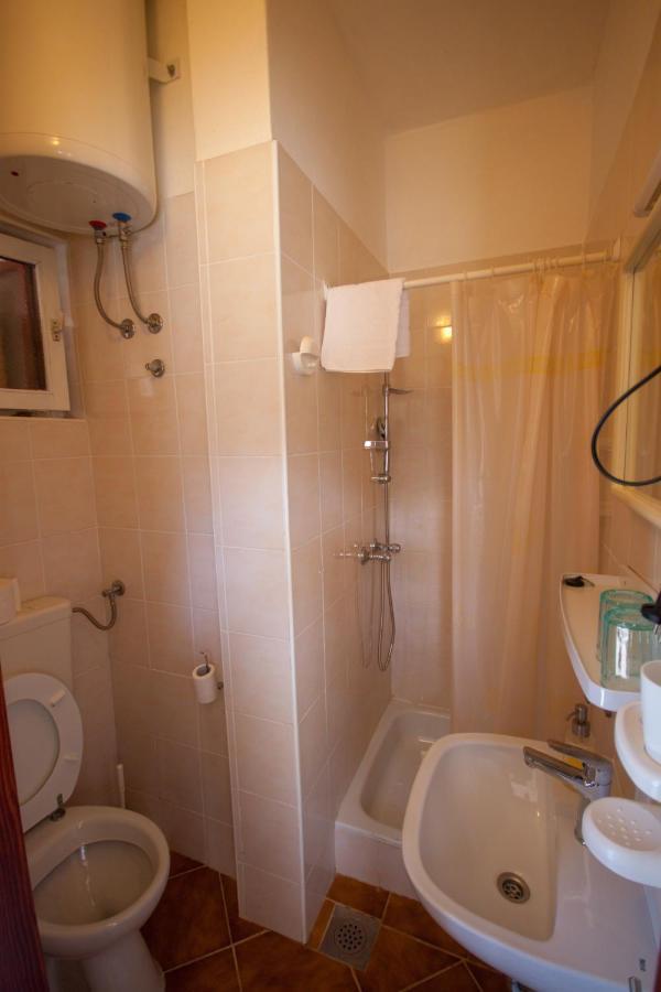 Apartments Cvelic Milovcic Malinska Zewnętrze zdjęcie