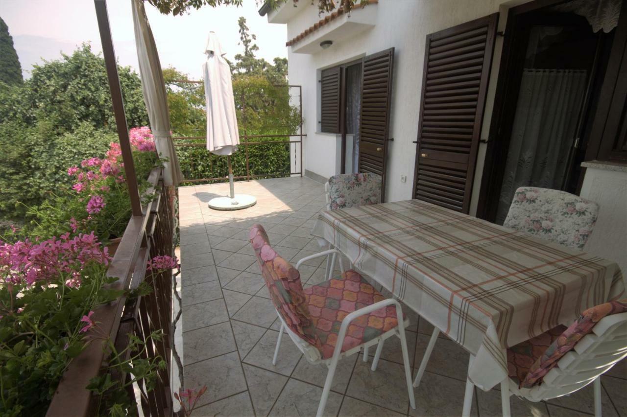 Apartments Cvelic Milovcic Malinska Zewnętrze zdjęcie