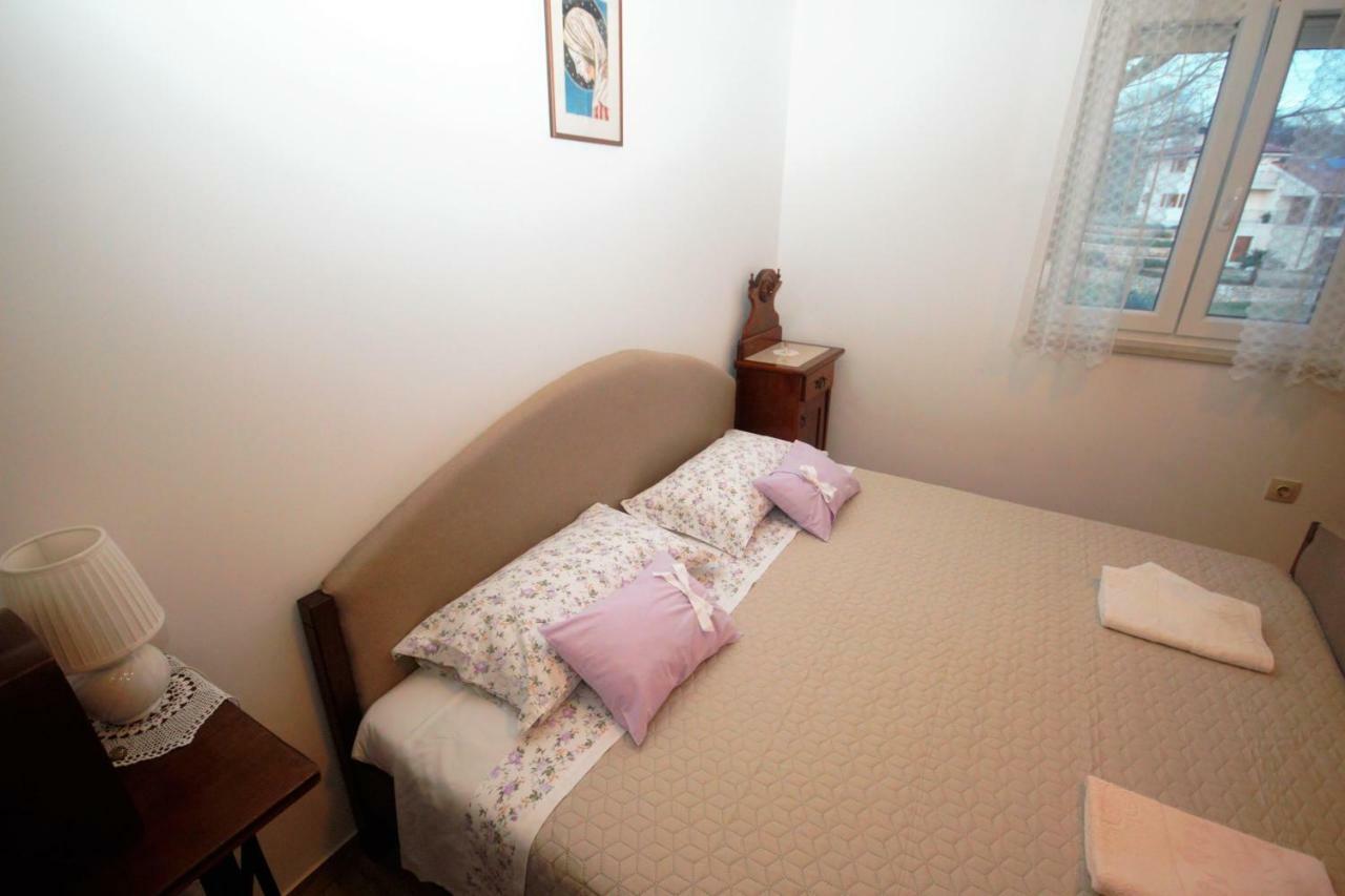 Apartments Cvelic Milovcic Malinska Zewnętrze zdjęcie